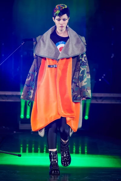 Look 21